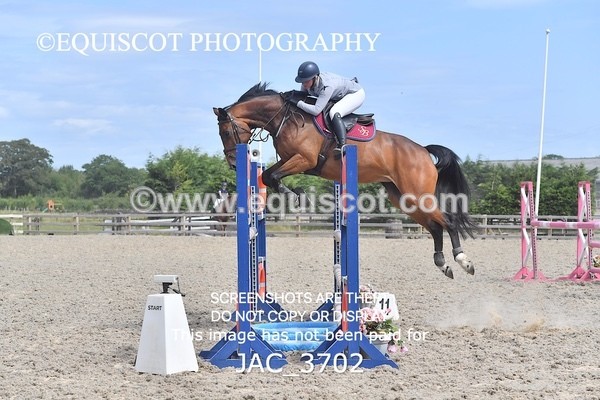 JAC_3702 - CLASS 5  Senior Newcomers/ 1.10m Open