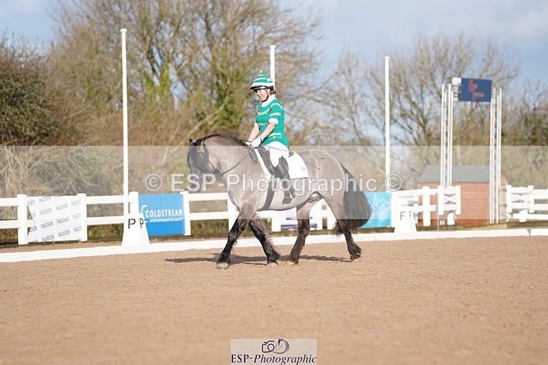 241214-113040-00320 - 117-Janine.Paterson-Pottertonpark.Mulreesh