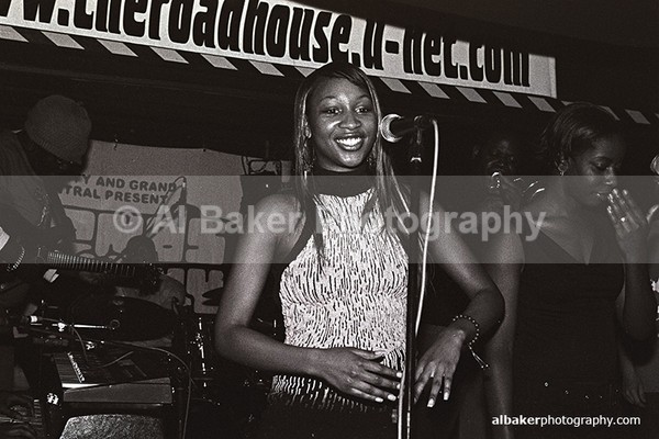 30 - Friends-&-Family @ the-roadhouse 03.05.03