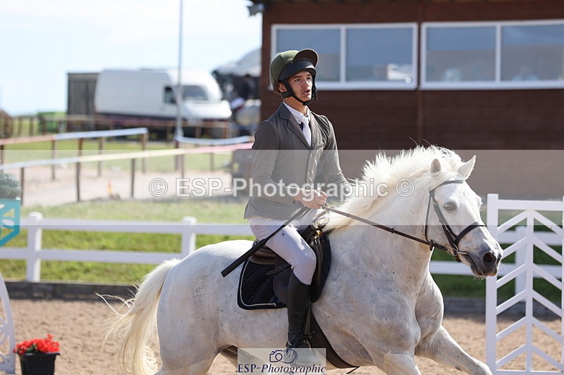 240629A-102344-04097 - Cls 17 Discovery and 90cm Open