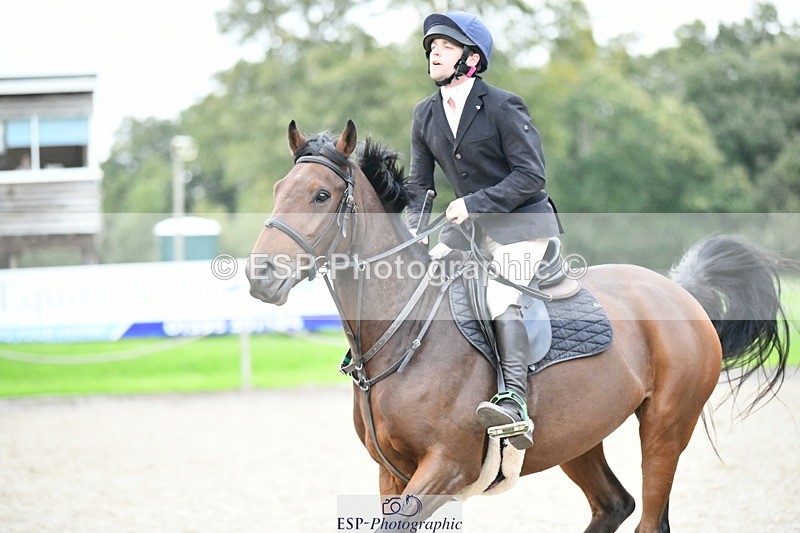 251004A-172541-02421 - Classes 12 & 13 90cm