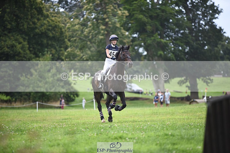 240804-124852-14070 - 454-Bella_Stevens-TOTALLY_WORTH_IT