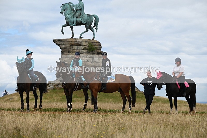 DSC_6712 - Time at Statue 12:45 to 13:15