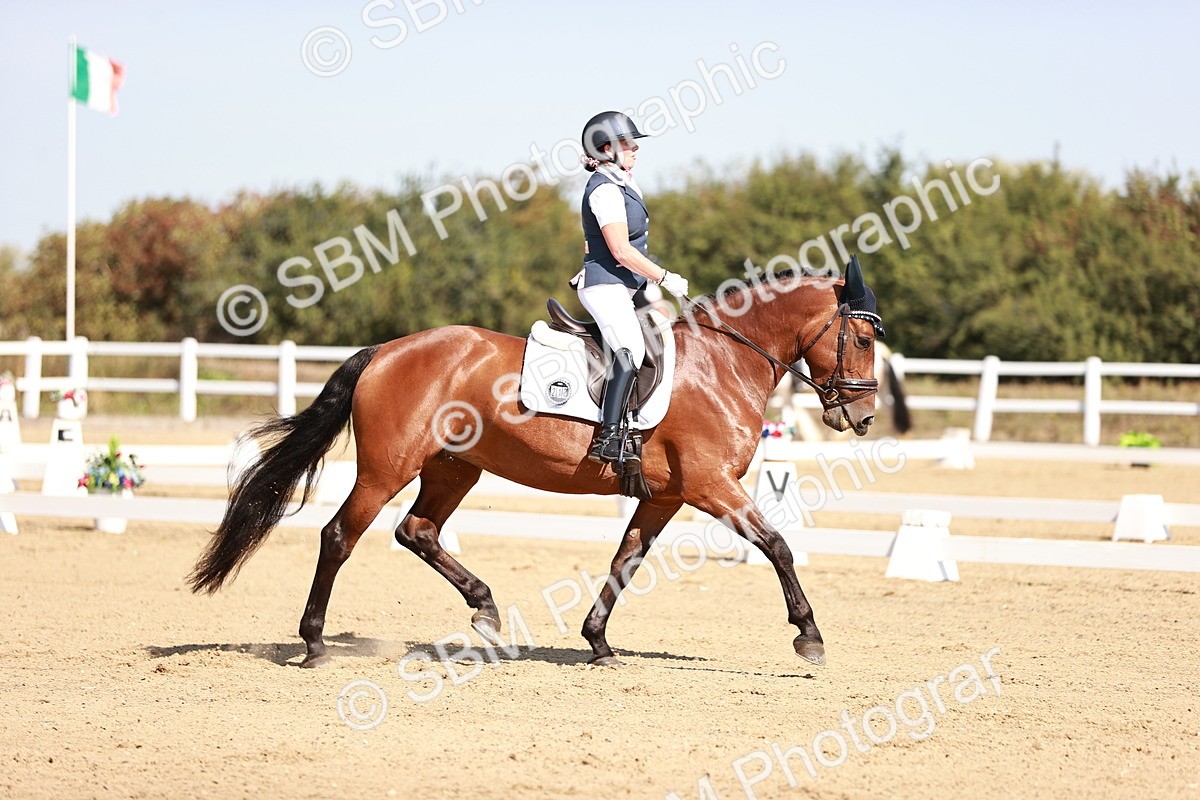 SBM_004421 - Class 12 - Novice 5 - 10.31-11.41