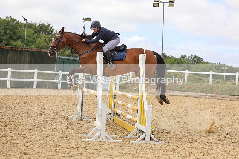 3E7A5107 - Class 4: Senior British Novice/90cm open