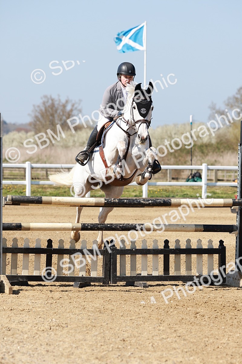 SBM_004123 - Class 17 - Senior Newcomers - 1.10m