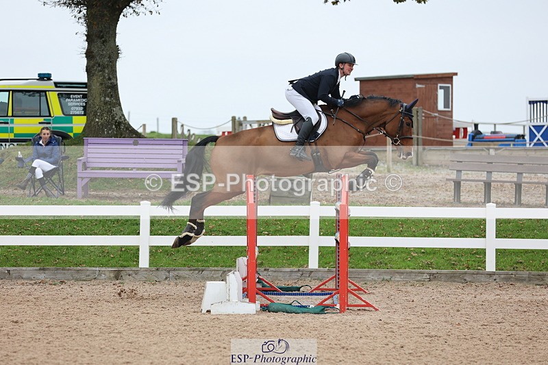 241101A-132745-02098 - FRI Cls 6 Foxhunter and 1.20m Open