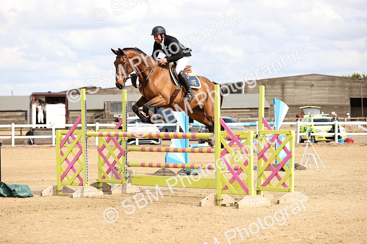 SBM_003502 - Class 13 - Senior Foxhunter - 1.20m