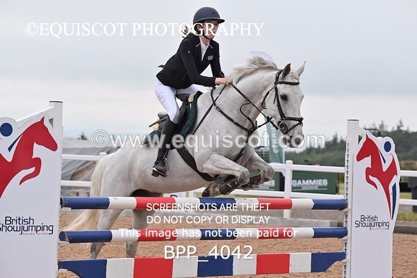 BPP_4042 - FRI CLASS 22 Junior 1.15m Open/Inc Pony 1.15m Members Cup **Viewing/Selection class for 148 Debut te