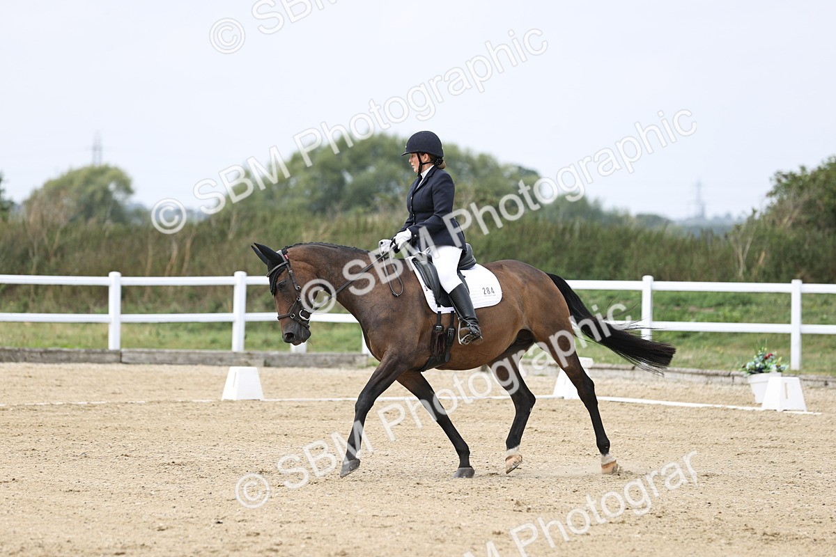 SBM_017478 - Class 14 - Novice 23 - 13.52-14.55