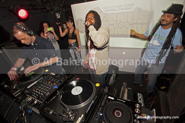 46 - Friends-&-Family @ the-roadhouse 02.05.15 (a)