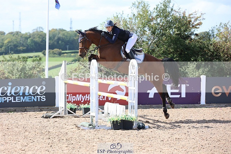 250913-142426-07361 - Cls 25 1.05m Amateur Quali
