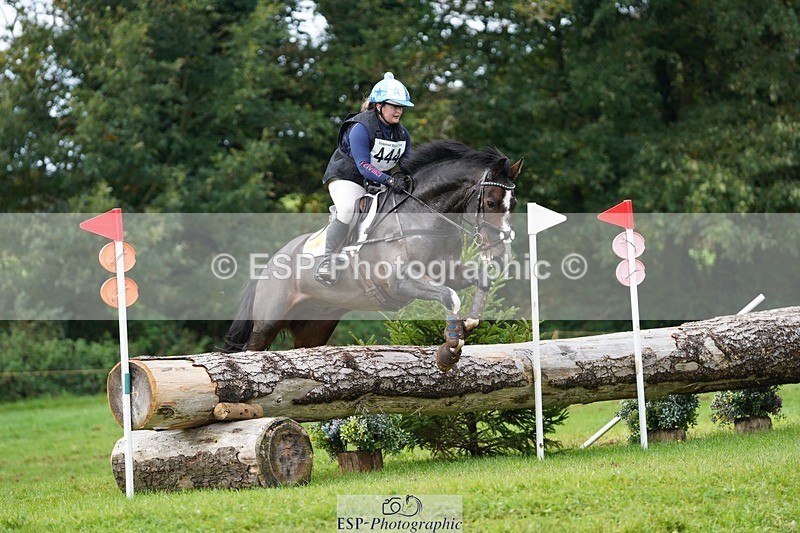 231021-135424-17446 - 444-REDHILL.SKANDEL-Emma.Stokes-SC+XC