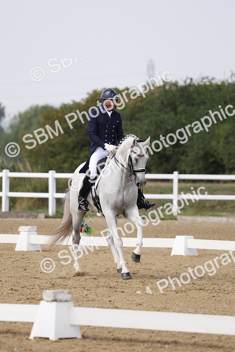 SBM_007360 - Class 9 - FEI INT I - 13.37-14.33