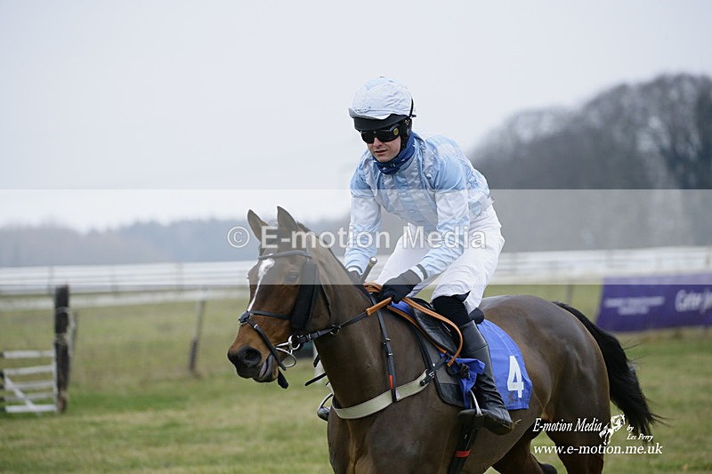 PtP 230122 310 - Cocklebarrow Races - Heythrop Hunt - 23/01/22