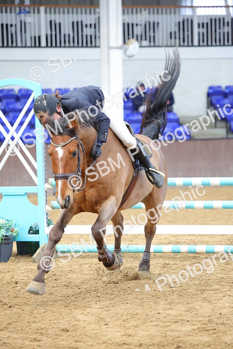 SBM_009676 - Class 20 - Senior British Novice/ 90cm Open - First Round (0.90m)