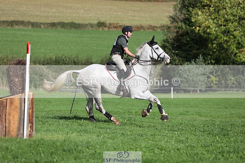 241025-124002-08121 - 121-Tommy.Greengard-EL.PORVENIR.LUIGI