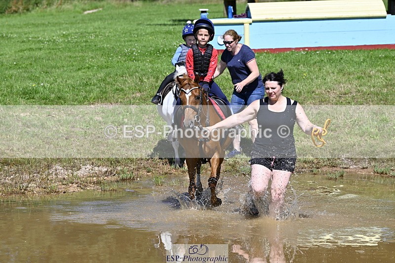 240728B-111329-01190 - Gemma's Group XC