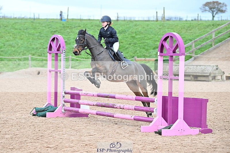 231203A-132534-01386 - Cls 23 Stepping Stones 128cm & 138cm