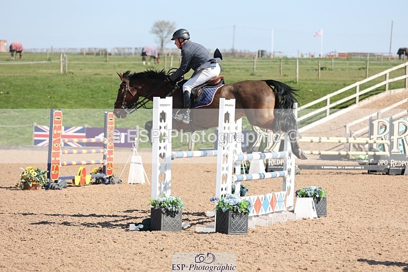 250402-120828-00502 - Cls 4 Newcomers and 1.10m Open