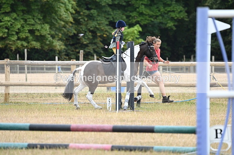 WJ6_9735 - Class 12 Minimus Jumping 45cm