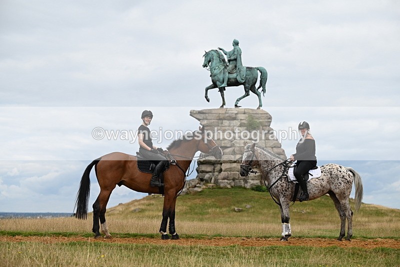 DSC_6314 - Time at Statue 12:17 to 12:44