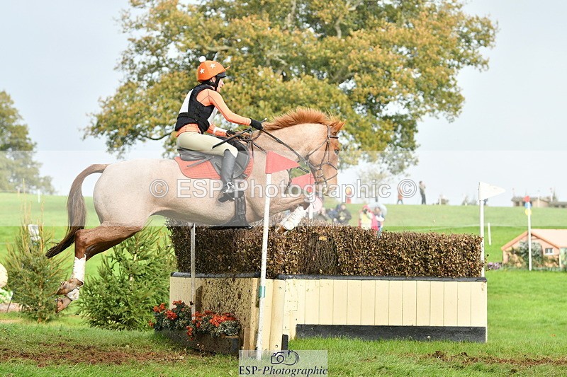 251025A-152904-21844 - G-567-Imogen.Peck