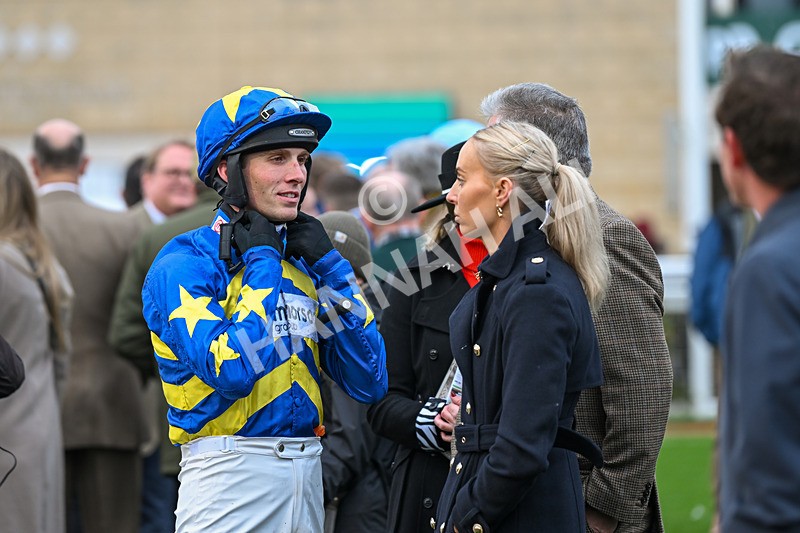 161124-Race 6-GVs-1382 - Race 6