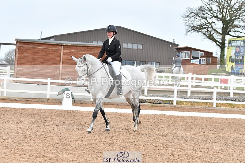 240121A-113015-00577 - Cls 5 Novice 37A