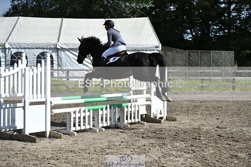 230512-101601-00495 - Cls 10 Snr 85cm Schooling