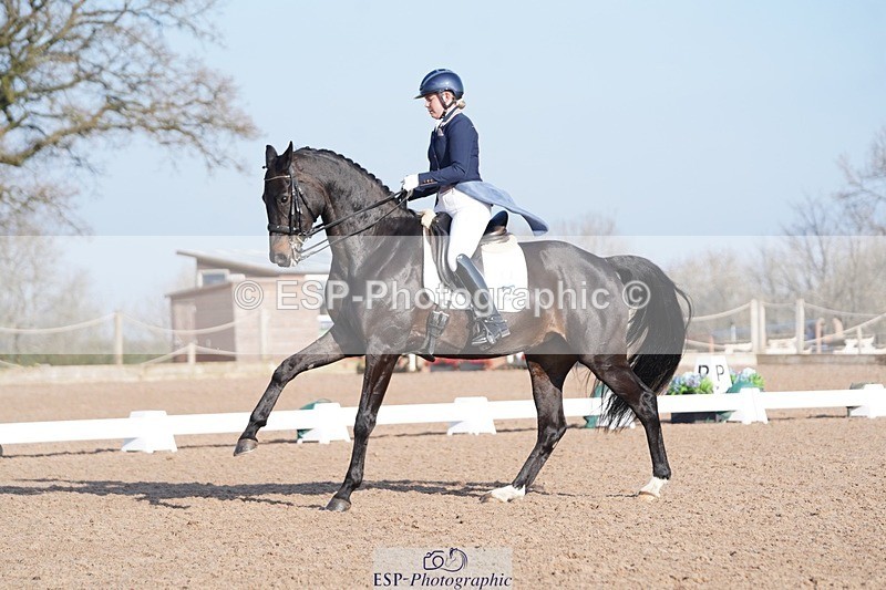 250403-090910-00123 - 003-Abbie.Newbury-Seagry.Firstamour