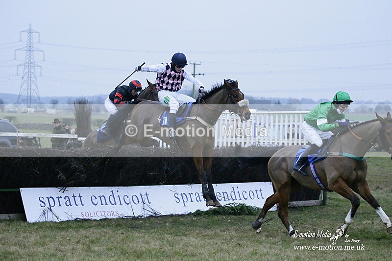 PtP 230122 883 - Cocklebarrow Races - Heythrop Hunt - 23/01/22