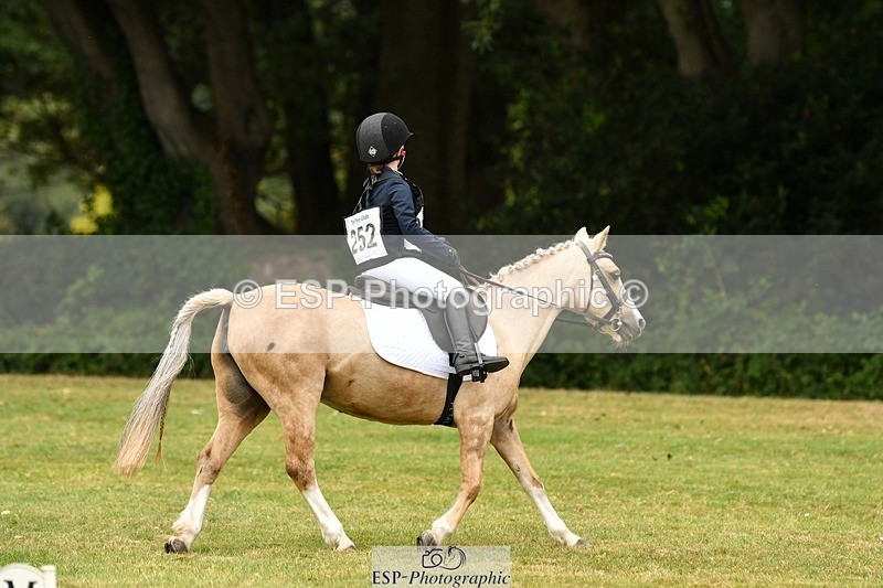 250820A-120322-05433 - 11am to 12