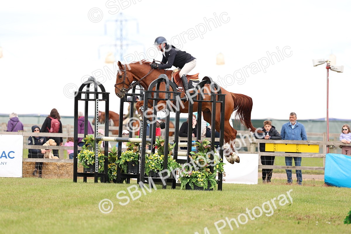 SBM_13737 - Class 206 - Senior Newcomers - 1.10m Open