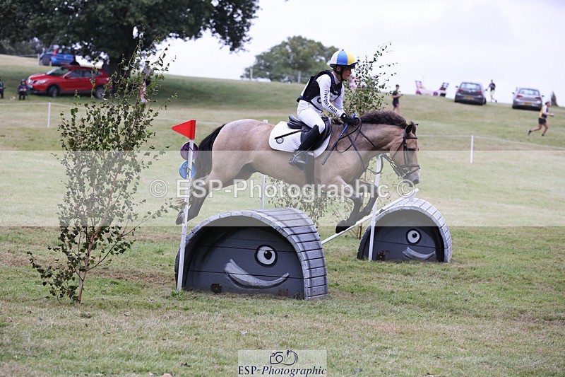 240825X-164126-37792 - 80cm XC 16.30 to 17.30