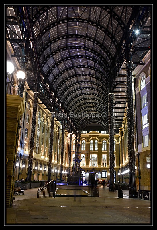 London 2018 LR-2a - London Town by Night  (and a bit of day!)