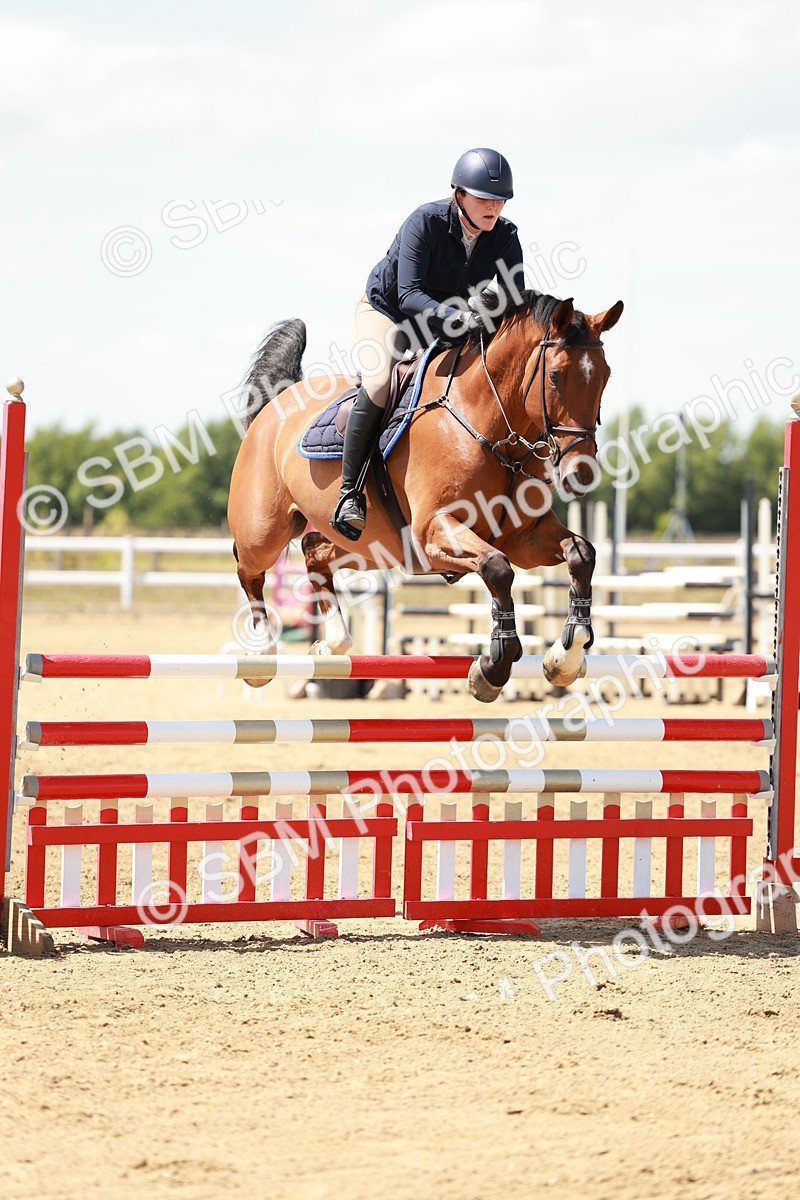 SBM_007435 - Class 3 - Senior Newcomers - 1.10m Open