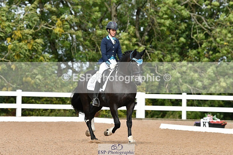 250906-102432-00597 - 045-Alys.MatraversJannick