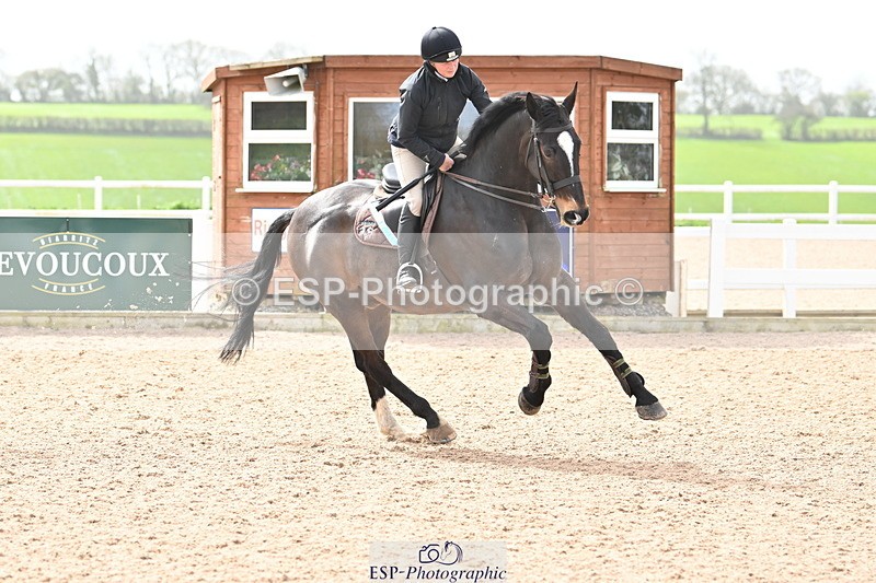 240407A-120225-05311 - Cls 27 Chard 1.05m & 1.10m Grand Prix