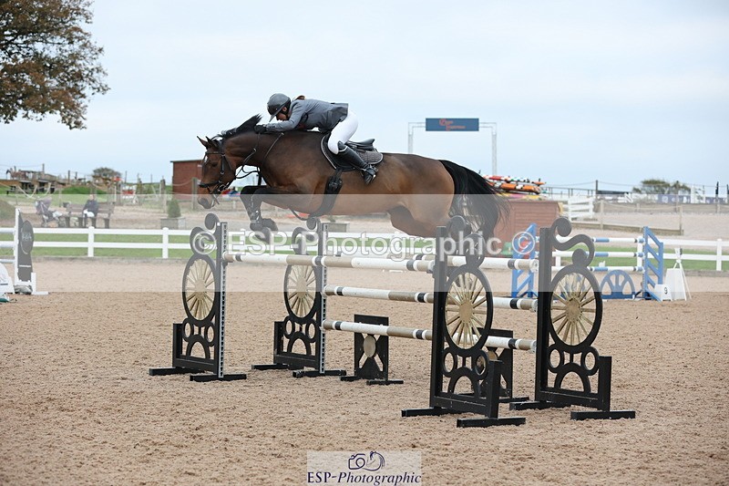 241101A-153457-03043 - FRI Cls 7 Blue Chip Grade B&C Jump Off