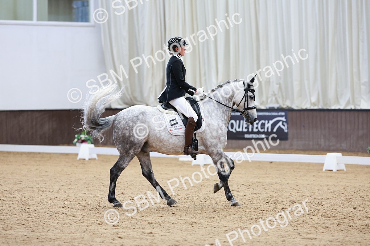 SBM_007157 - Class 6b - Novice 6 - 8.56-9.24