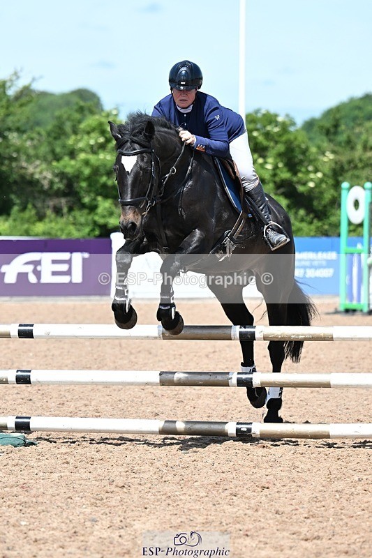 260523-115148-00382 - Cls 18+19 Club and Schools 80cm