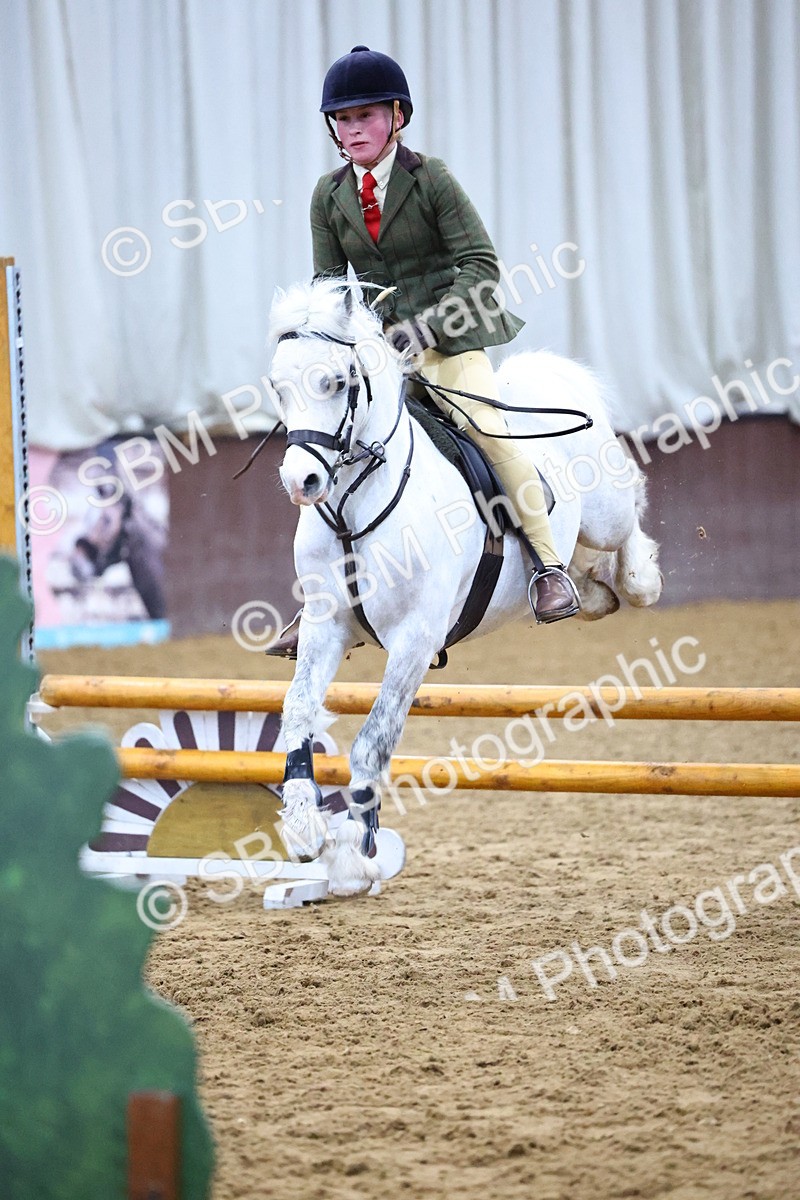 SBM_003109 - Class 35 - 60cm Training Stakes