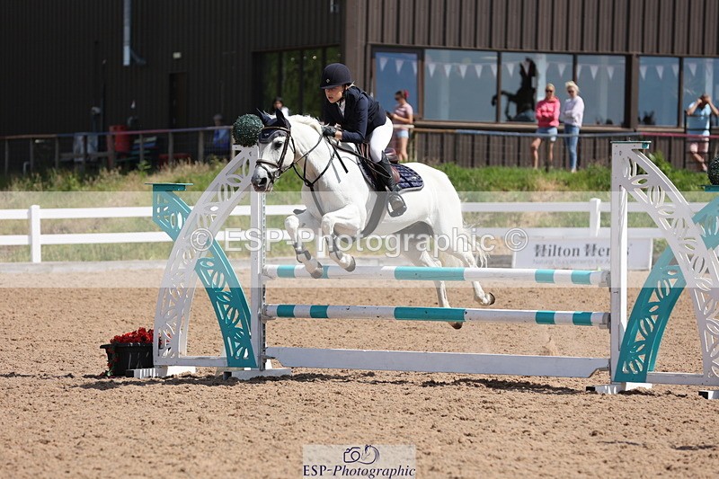 240629A-110602-04392 - Cls 17 Discovery and 90cm Open