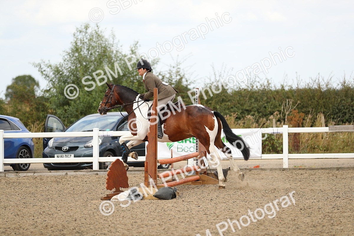 SBM_05578 - Class 48a Style & Performance 70cm (15-19)