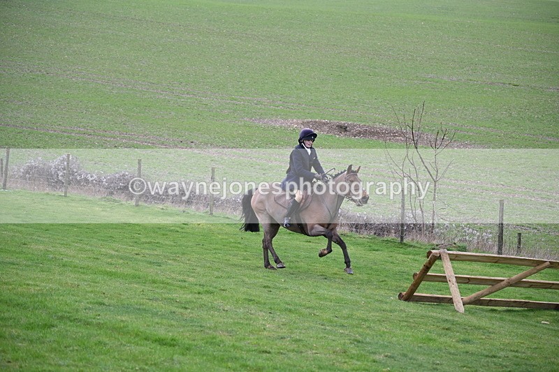 WJ6_9012 - Line Three