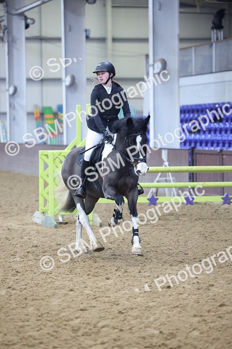 SBM_003267 - Class 11 - Blue Chip Pony Newcomers - 1.00m Open