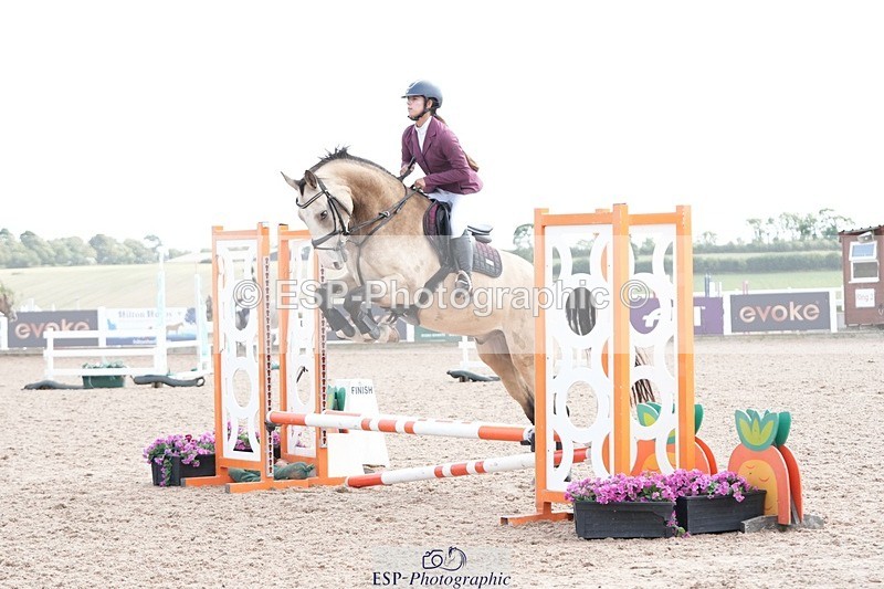 250805-152444-00107 - Clear Round and 60cm