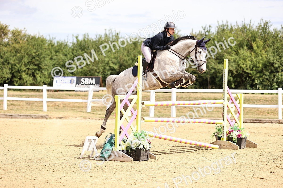 SBM_009830 - Class 8 - Senior Newcomers - 1.10  Open