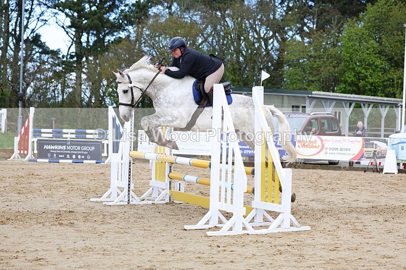 3E7A0756 - Class 4: Senior British Novice/90cm open